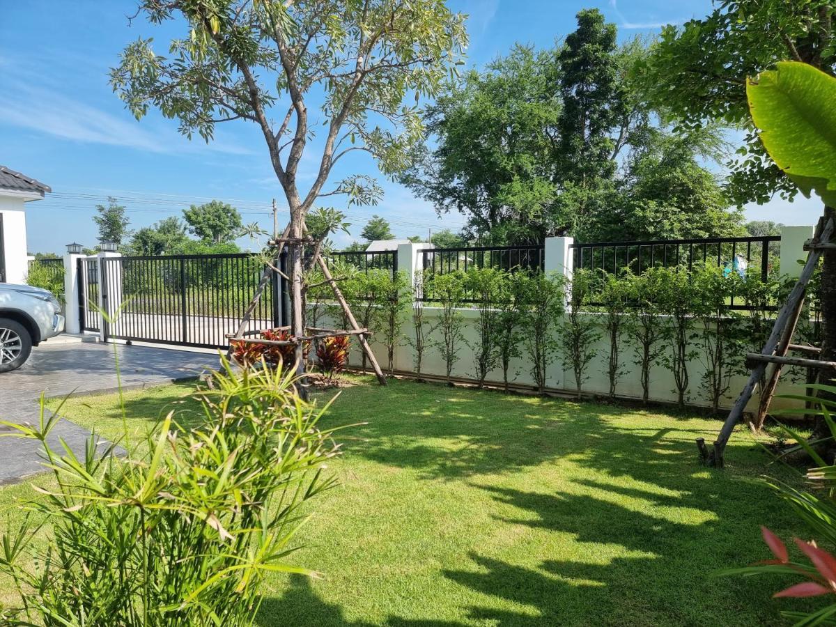 Baan Dalah Pool Villa ブリーラム エクステリア 写真