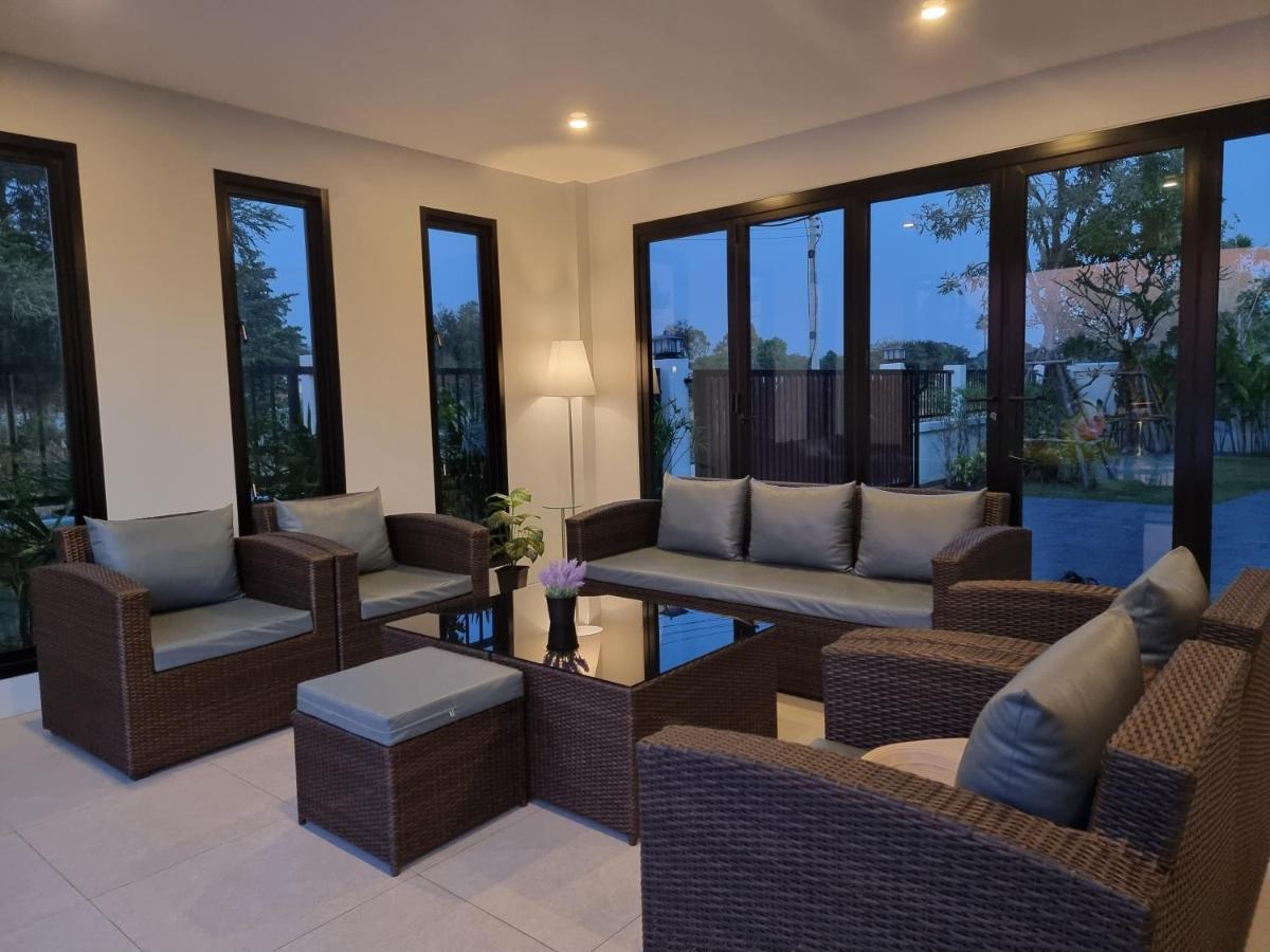 Baan Dalah Pool Villa ブリーラム エクステリア 写真